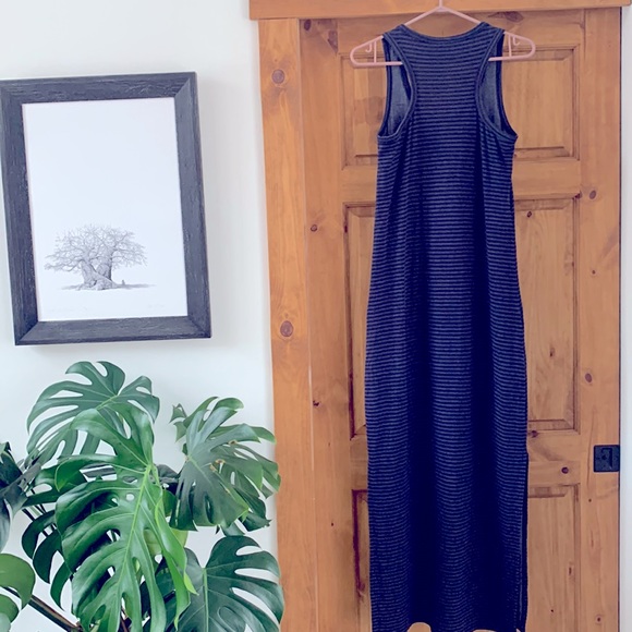 Paraphrase tank dress with slits, size XS but fits through Medium - Picture 5 of 7